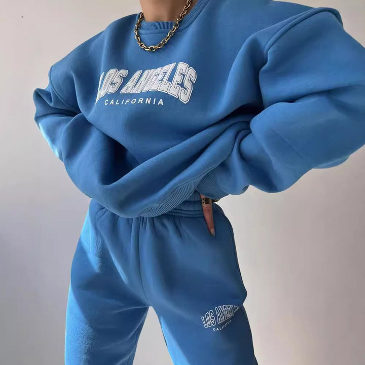 Damen Oversized Lounge-Set aus Baumwollfleece mit Collegestickerei und relaxed Jogginghose Echoarchiv