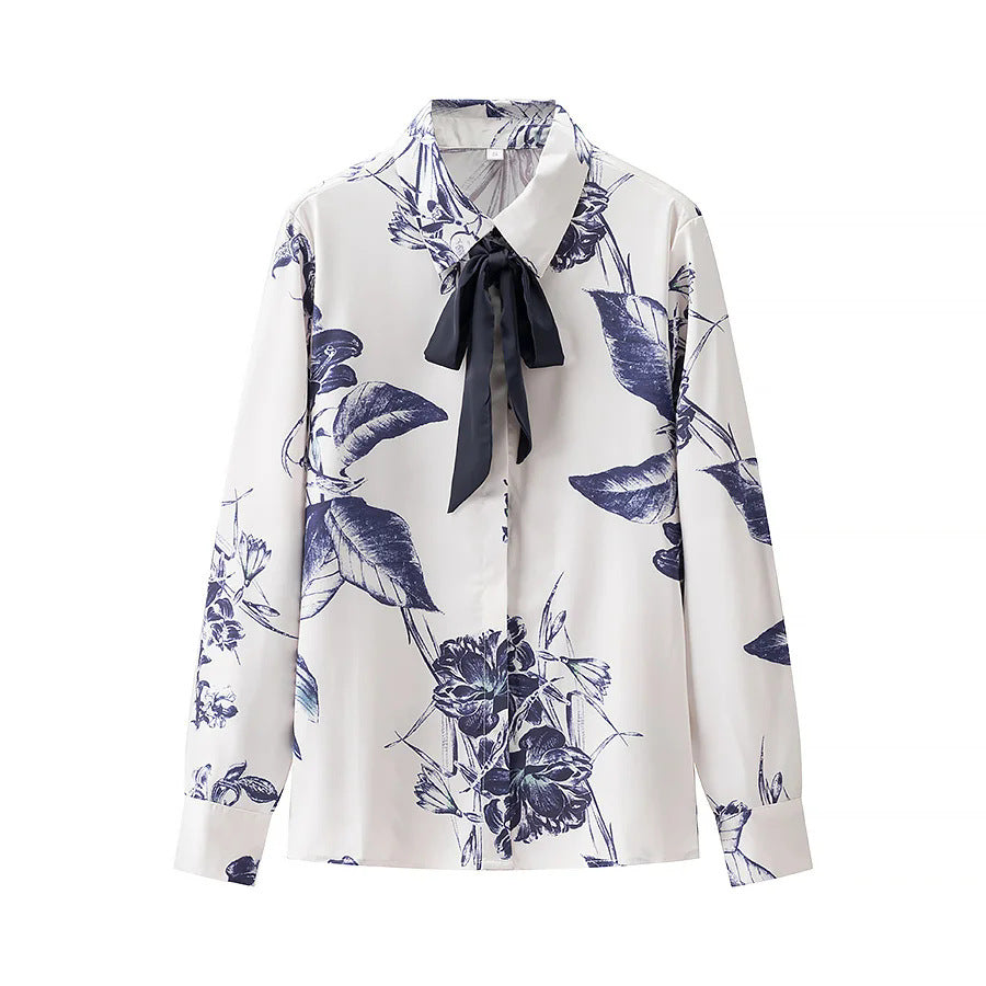 Damen satiniertes Hemd mit Schleifenkragen und floralem Print – Élovi