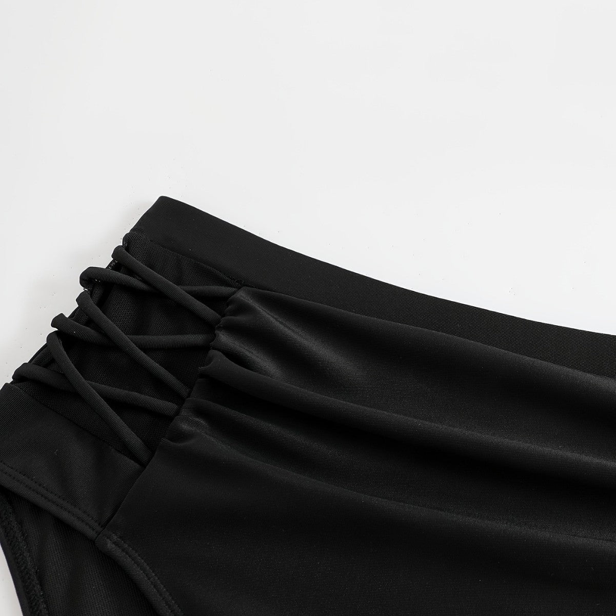 Damen High-Waist Bikinihose mit stilvollen Rüschendetails Echo Archiv