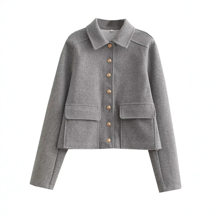Damen Kurze Boxy-Wollmix-Jacke mit aufgesetzten Pattentaschen und goldfarbenen Zierknöpfen Echoarchiv