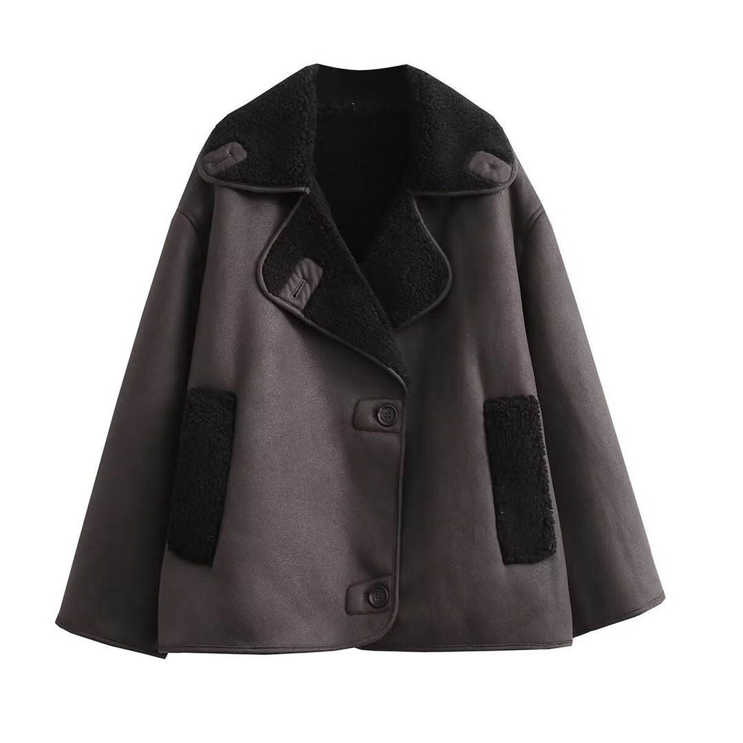 Damen Kastenförmige Kurzjacke aus Velourslederimitat mit Teddykragen und verdeckter Knopfleiste Echo Archiv