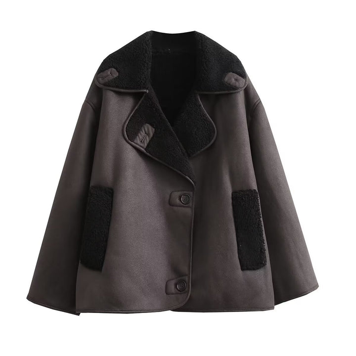 Damen Kastenförmige Kurzjacke aus Velourslederimitat mit Teddykragen und verdeckter Knopfleiste Echo Archiv