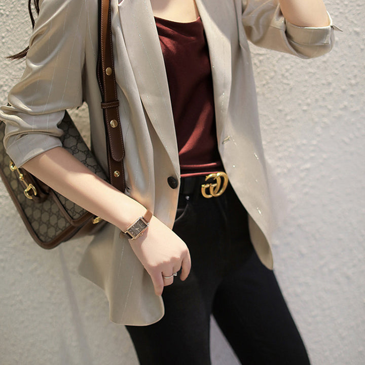 Damen Eleganter Blazer mit feinen Streifen Echoarchiv