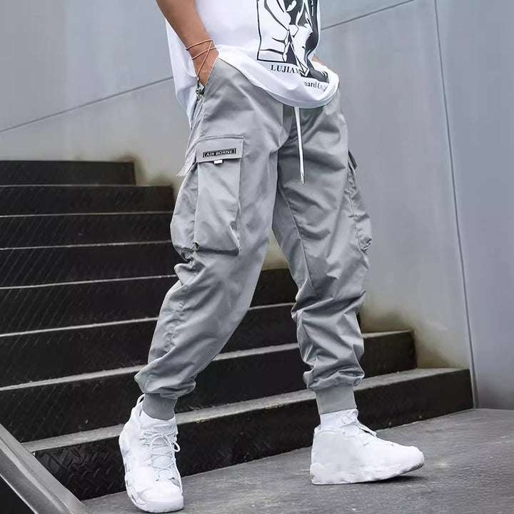 Herren Cargo-Hose mit seitlichen Taschen und elastischem Bund Echoarchiv