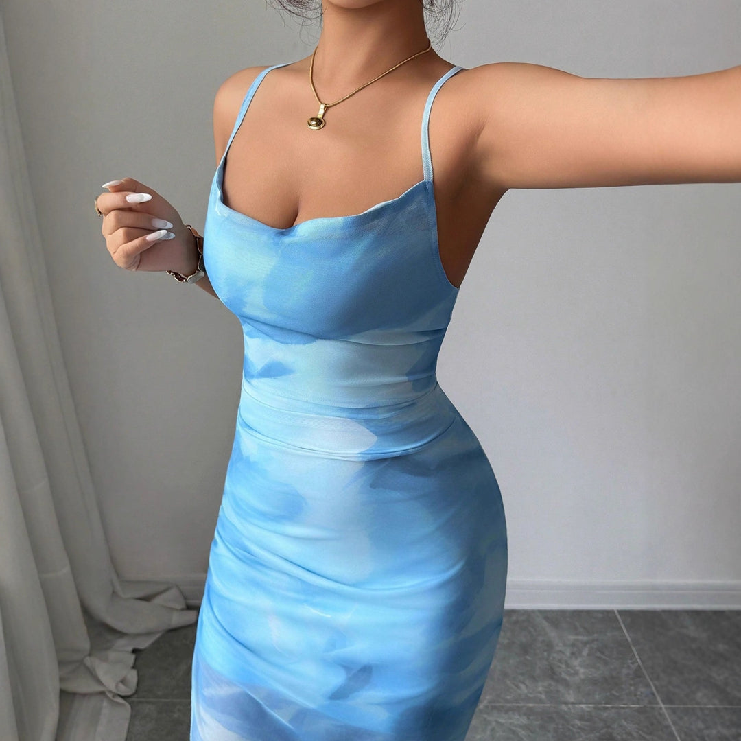 Damen Wickelkleid mit asymmetrischem Schnitt und raffinierten Rüschendetails Echo Archiv