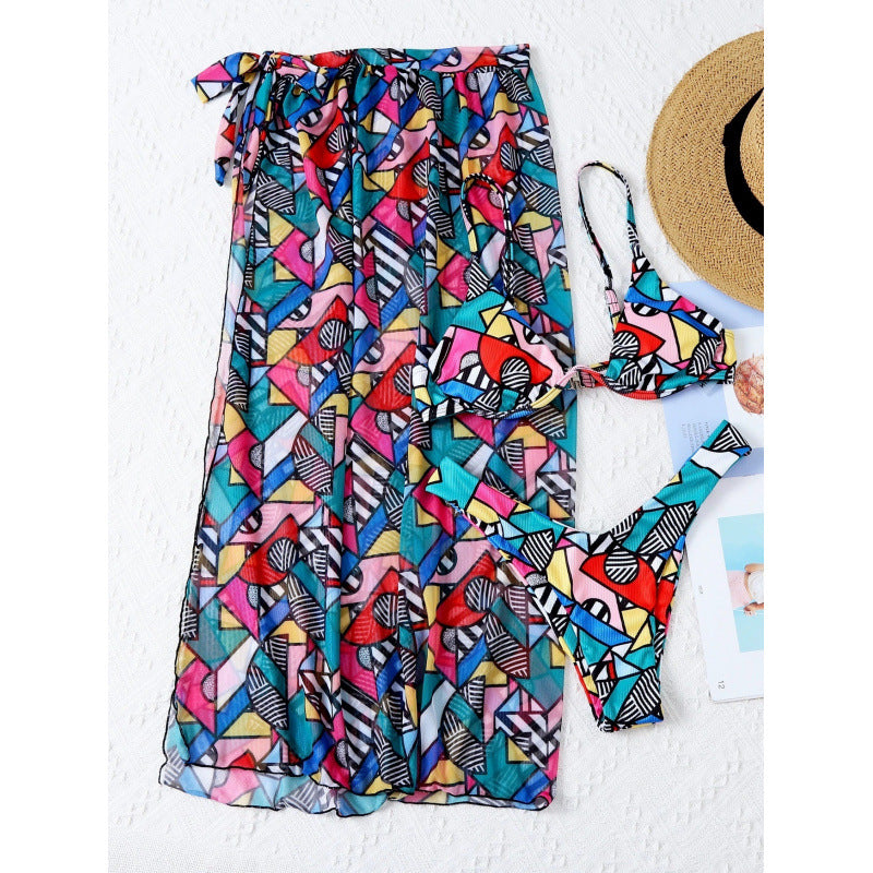 Damen Bikini-Set mit modischem Wickelrock und buntem Grafikdruck Echo Archiv