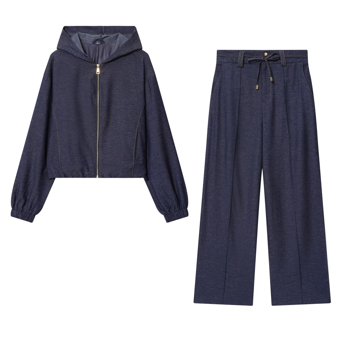 Damen Zweiteiler aus Denim‑Jersey Kapuzenjacke mit Reißverschluss und weiter Bundfaltenhose Echo Archiv