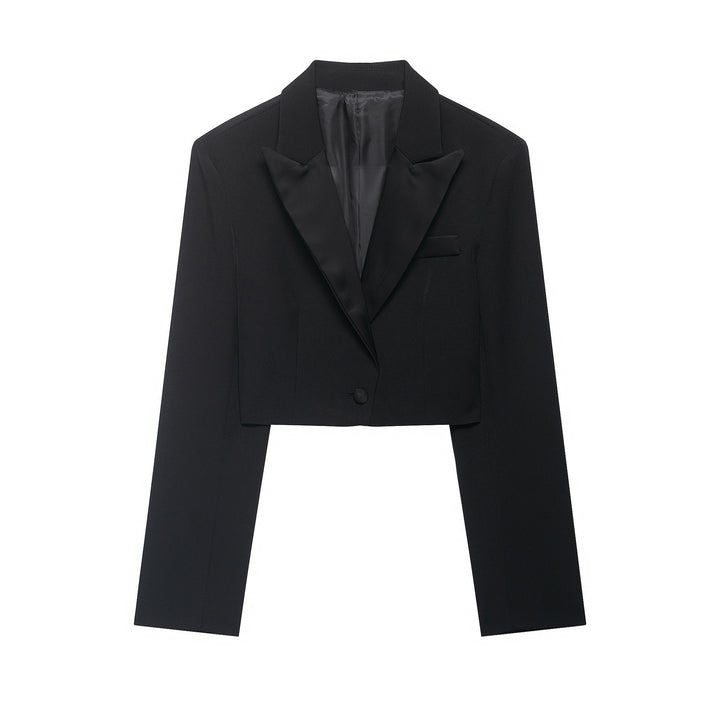 Damen Kurzblazer im Smokingstil mit Satinrevers, taillierter Cropped‑Silhouette Echo Archiv