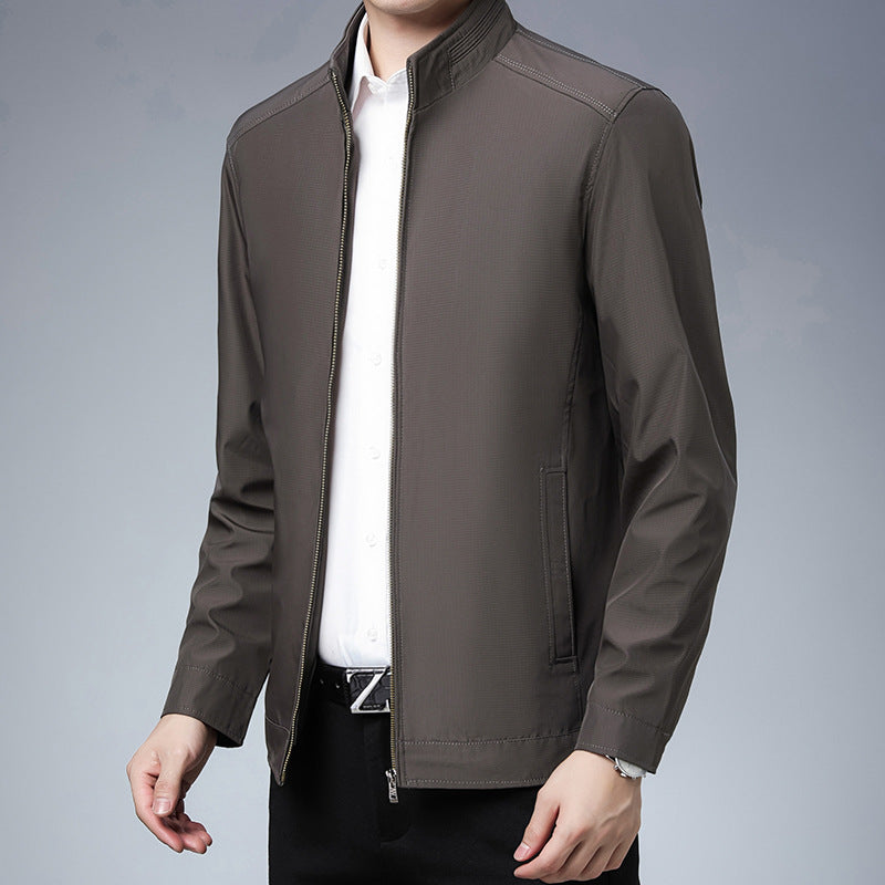 Herren sportliche Übergangsjacke mit moderne Schnitte und funktionalen Taschen Echoarchiv