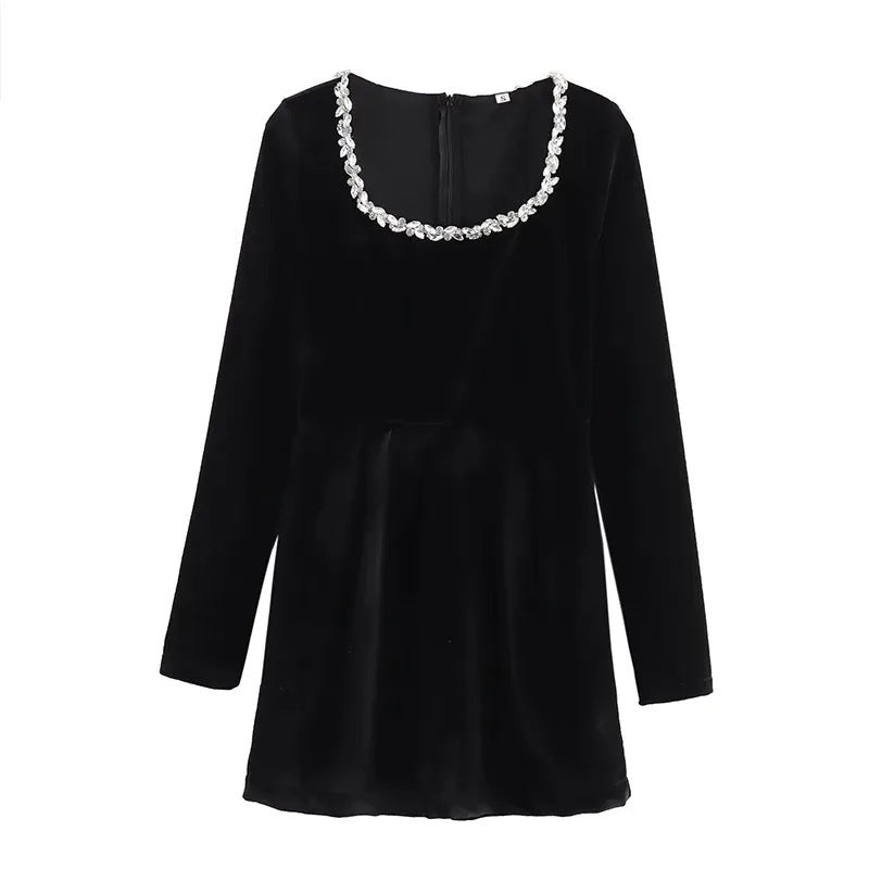 Damen Samt‑Minikleid mit quadratischem Ausschnitt, Perlenblütenbesatz und A‑Linien‑Silhouette Echo Archiv