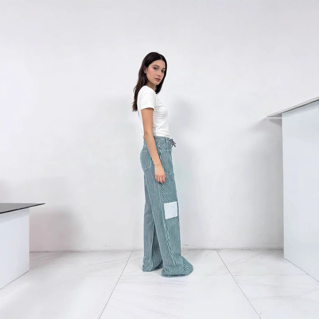 Damen weite Cargo-Hose mit praktischen Taschen und einzigartigem Design Echo Archiv