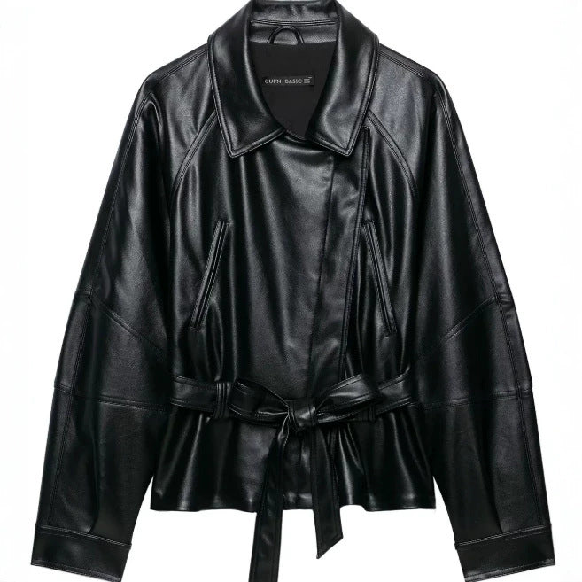 Damen Kurzjacke aus veganem Leder mit Taillengürtel und überschnittenen Schultern Echo Archiv