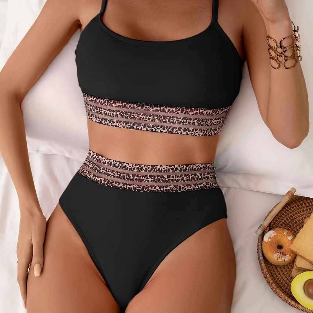 Damen Bikini-Set mit modischem Crop-Top und hoch taillierten Shorts Echo Archiv