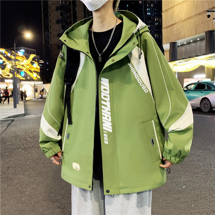 Herren Oversize-Windbreaker mit Kapuze, sportlichem Frontprint und Kontrastpanelen Echoarchiv