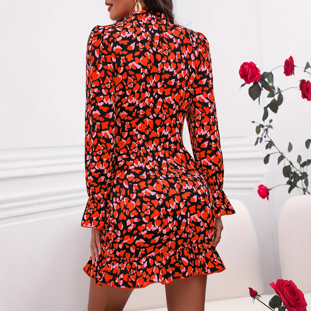 Damen elegantes Mini-Kleid mit Rüschendetails und hohem Kragen Echo Archiv