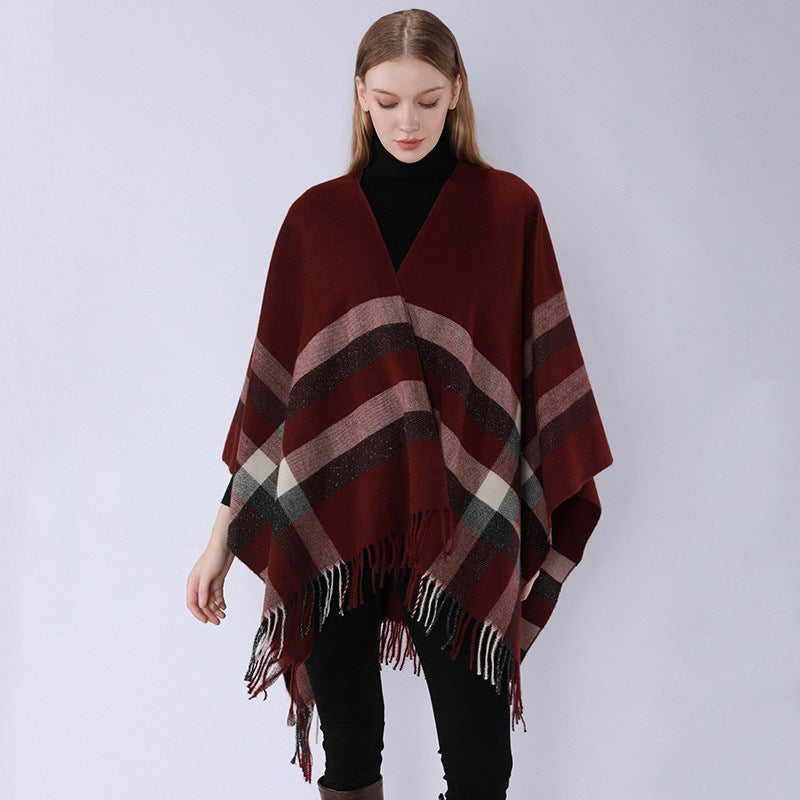 Damen Grobgewebte Cape‑Ruana im Oversize mit verlaufendem Karomuster und Fransensaum Echo Archiv