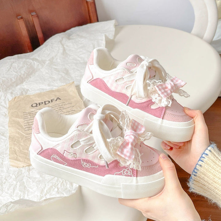 Damen Sneakers mit verspielt romantischen Details und komfortablen Sohlen Echo Archiv