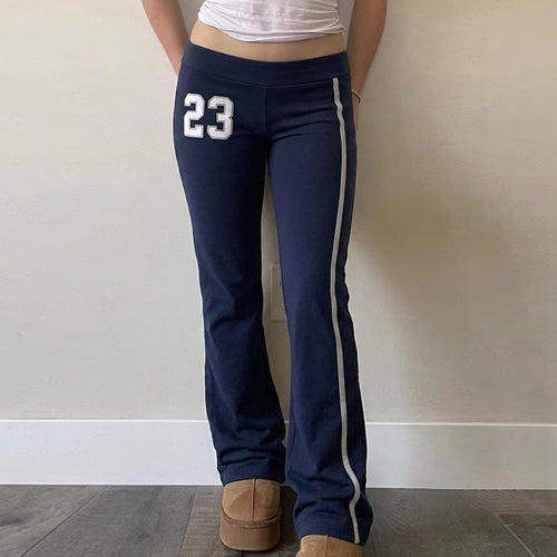 Damen Flared-Trainingshose mit Kontraststreifen und Zahl-Applikation – Avélisse