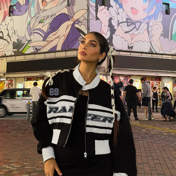 Damen Kurzgeschnittene Racer-Trainingsjacke mit Reißverschluss, sportlichem Print und elastischem Bund – Avérine