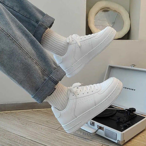 Damen Schnür-Sneaker aus hochwertigem Kunstleder mit rutschfester Sohle Echo Archiv