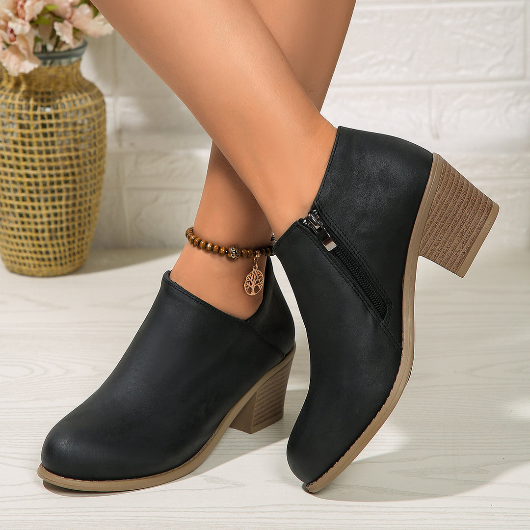 Damen kurze Stiefelette mit seitlichem Reißverschluss gepolstertem Komfortfußbett und stabilem Blockabsatz Echo Archiv