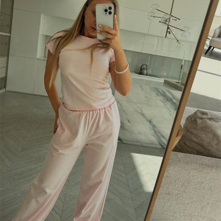 Damen figurnahes Kurzarm-Rippshirt und elastische High-Waist-Loungehose Set – Élanora