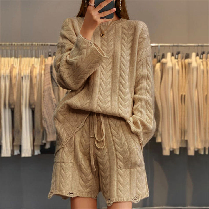 Damen nan kuscheliges Zopfmuster-Strickset mit Rundhals-Pullover und Taillen-Shorts Echo Archiv