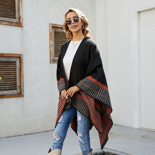 Damen Oversize-Capeponcho aus Wollmix mit kastigem Fall und feiner Bordürenstruktur Echo Archiv