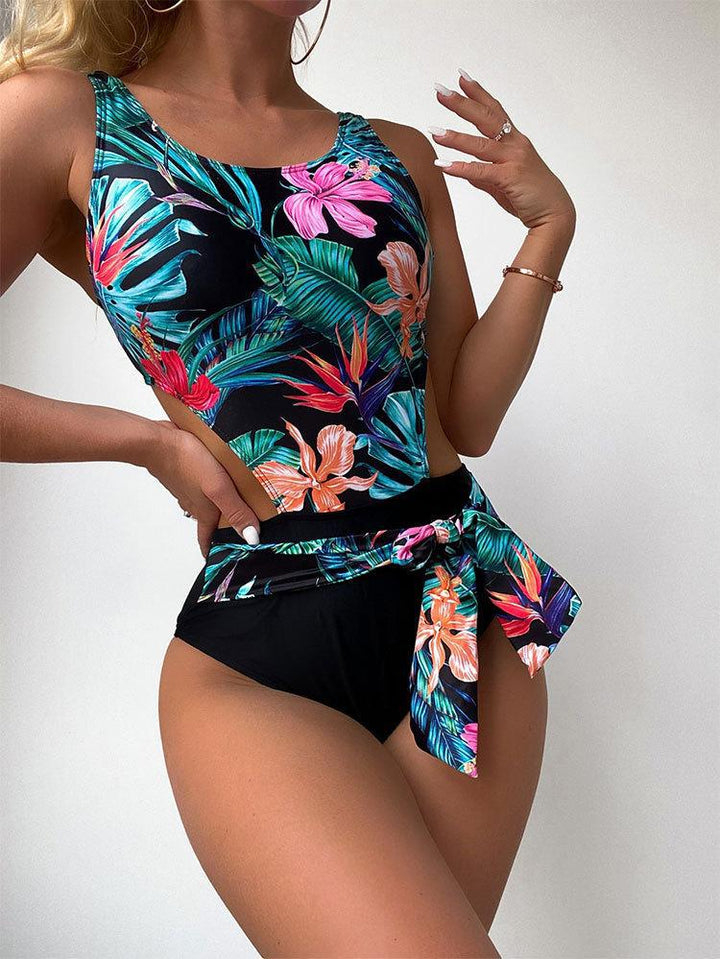 Damen Einteiler Badeanzug mit floralem Cut-Out-Design Echo Archiv