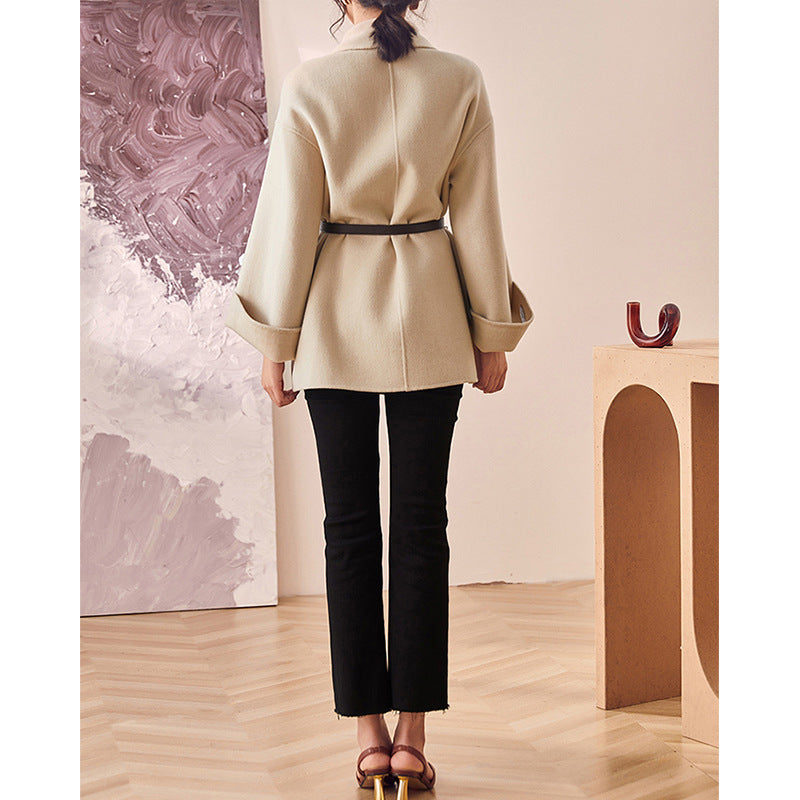 Damen Elegante und lockere Wickeljacke Echoarchiv