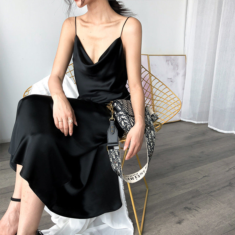 Damen Elegantes Satinabendkleid mit spaghettiträgern und fließendem Schnitt – Élara