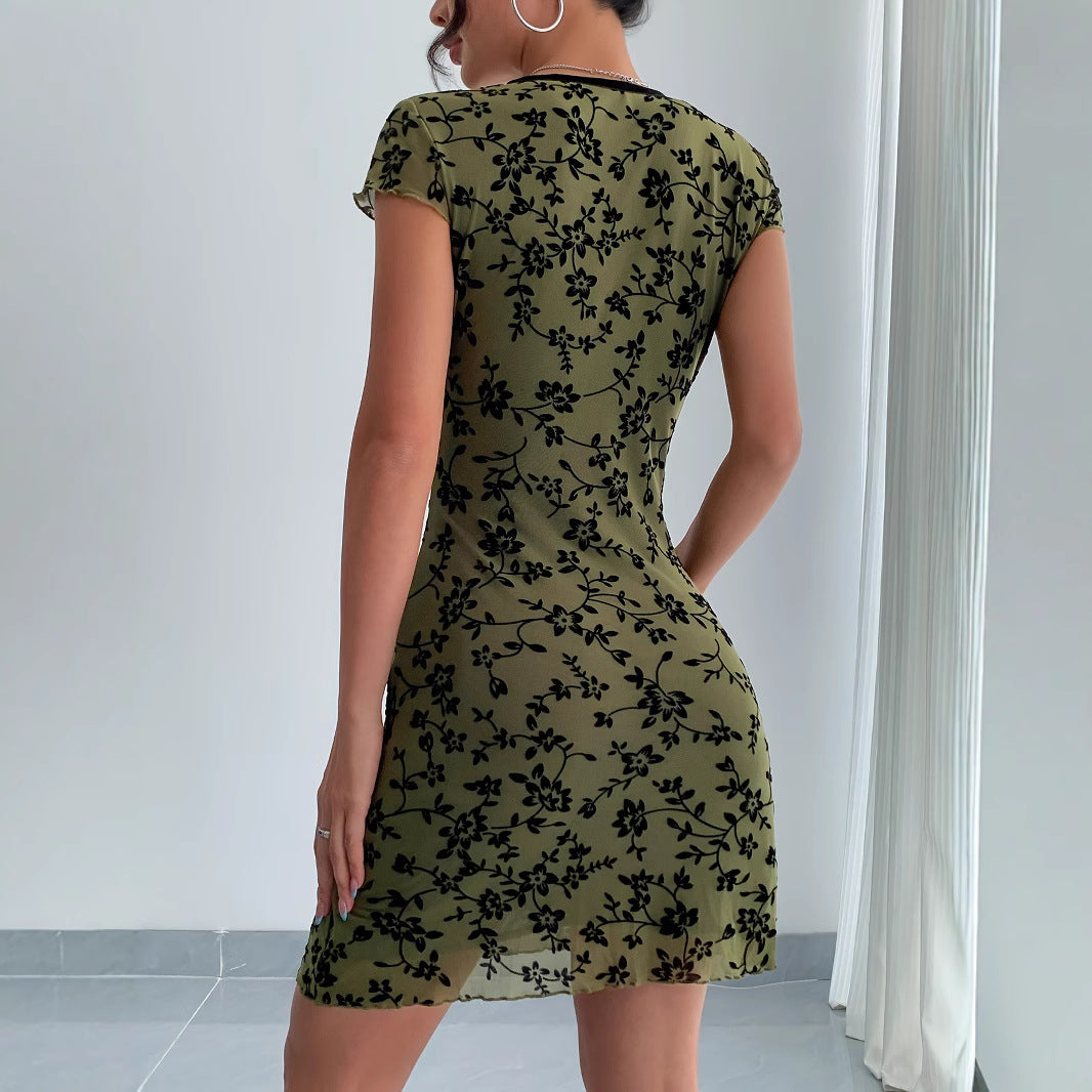 Damen nan figurbetontes Minikleid mit tiefem V‑Ausschnitt, Chiffon‑Überzug und floraler Samtoptik Echo Archiv