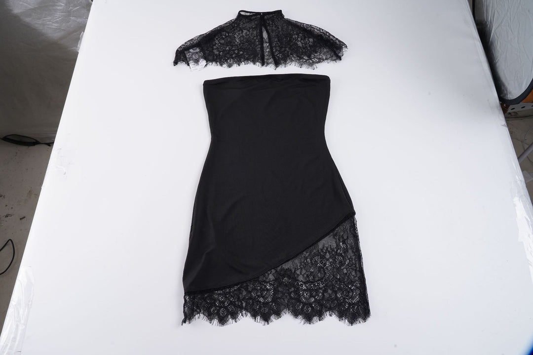 Damen Spitzenkleid mit asymmetrischem Saum und elegantem Kragen Echo Archiv