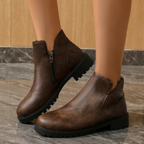 Damen kurze Stiefeletten mit profilierter Gummilaufsohle und seitlichem Reißverschluss – Varelle