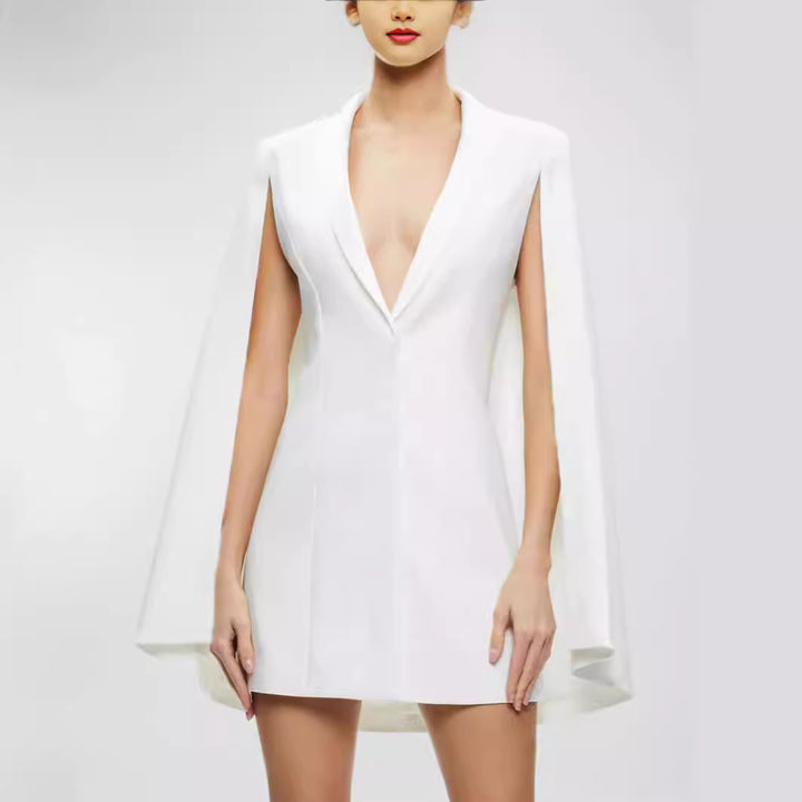 Damen Kurzes Cape-Minikleid mit tiefem V‑Ausschnitt und offenem Arm‑Cape Echoarchiv