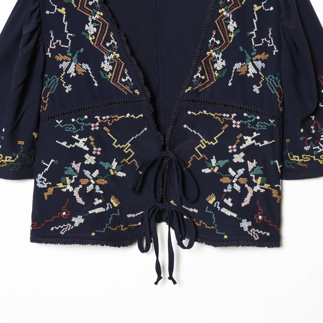 Damen Kurzblusenkimono mit kunstvollem Stickmuster und Taillenschnürung Echo Archiv