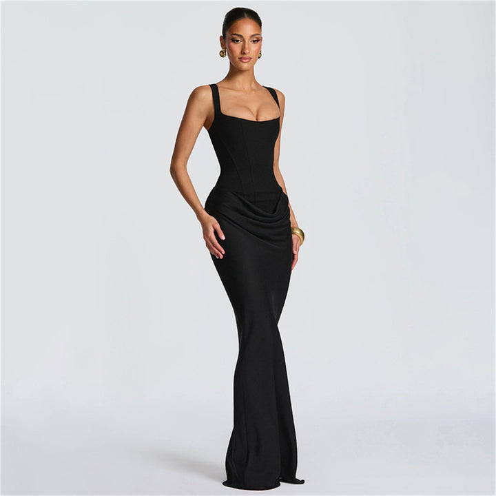Damen Elegantes Maxikleid mit figurformendem Schnitt und zarten Drapierungen Echo Archiv