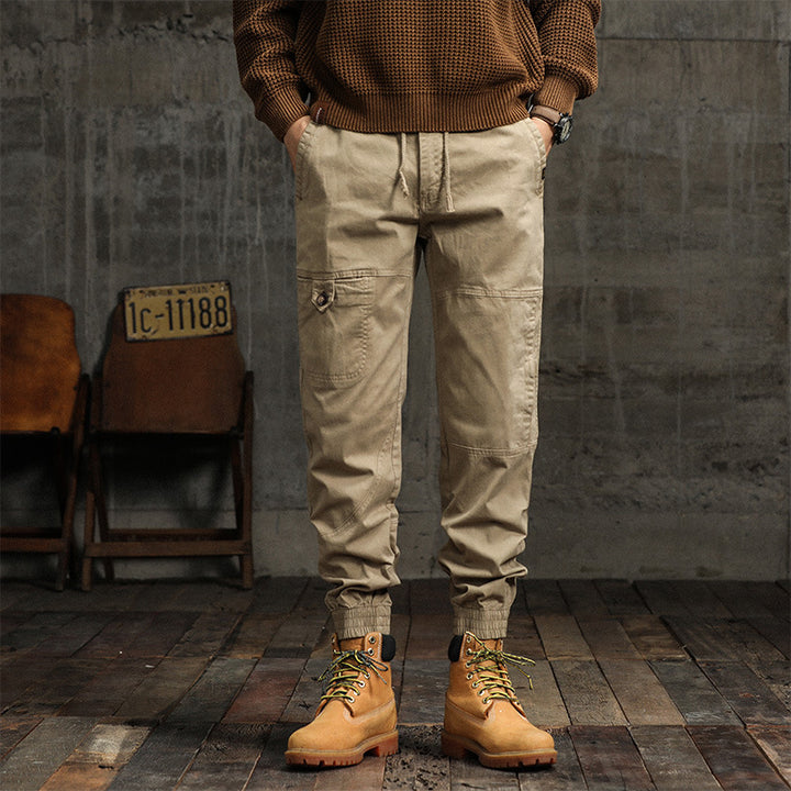 Herren Moderner Utility-Jogger mit elastischem Komfortbund, Kniepaneelen und Cargotasche Echo Archiv