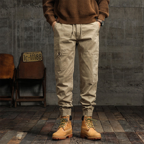 Herren Moderner Utility-Jogger mit elastischem Komfortbund, Kniepaneelen und Cargotasche Echo Archiv