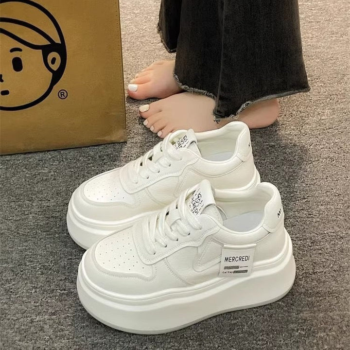 Damen Plateau-Sneaker mit luftiger Mesh-Oberfläche und komfortabler Dämpfung Echo Archiv