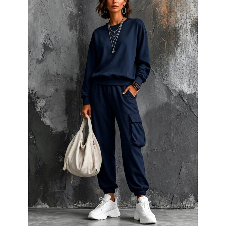 Damen Lounge-Set mit Rundhals-Sweatshirt und Cargo-Jogger aus French-Terry – Mavelle
