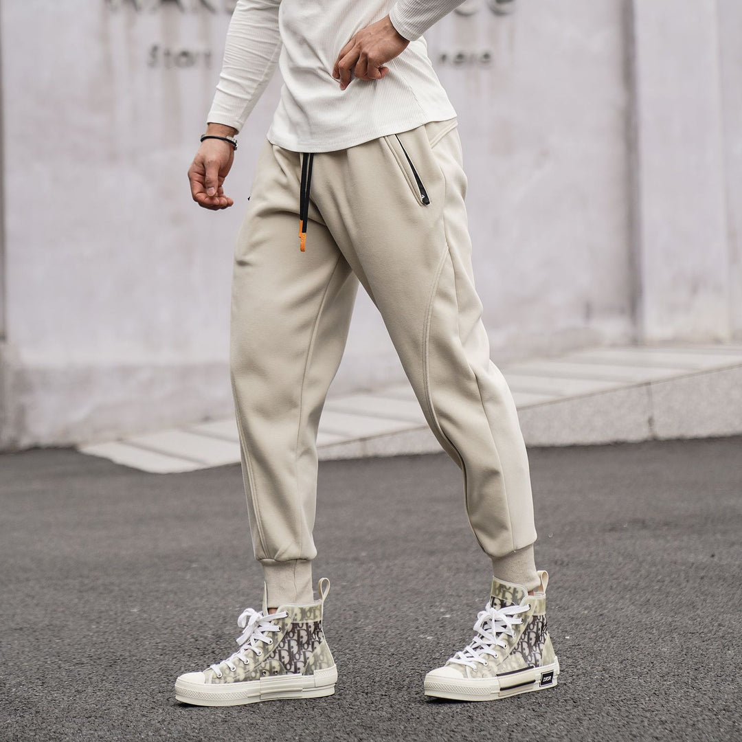 Herren Sportliche Sweatpants mit elastischem Bund und seitlichen Reißverschlusstaschen Echoarchiv