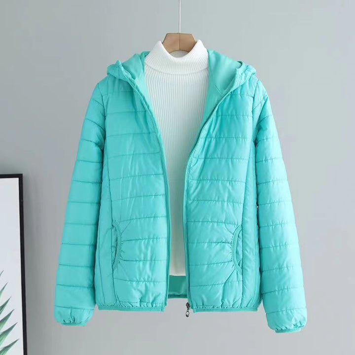Damen leichte gesteppte Kapuzenjacke mit Thermoisolierung – Célinea