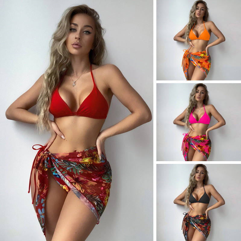 Damen Bikini mit verstellbaren Trägern und floralem Wickelrock Echo Archiv