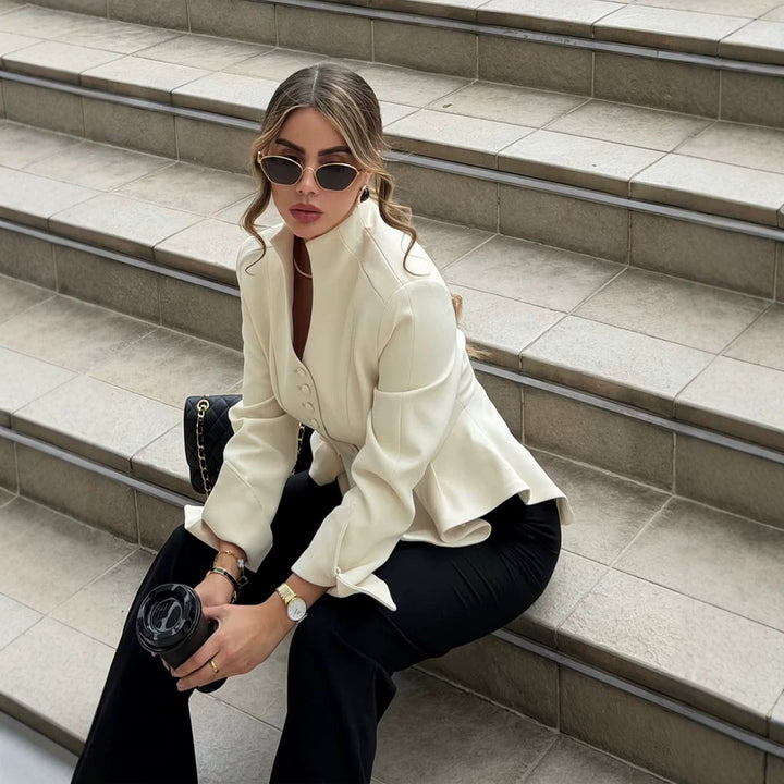 Damen Taillierter Blazer mit Schößchen, Stehkragen & Zierknopf-Leiste Echoarchiv