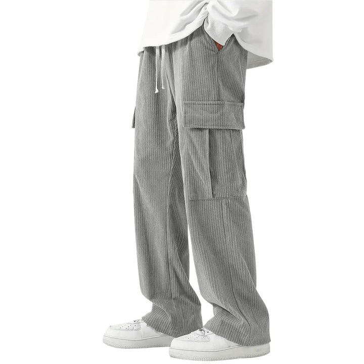 Herren Cargo-Hose mit lockerem Schnitt und praktischen Seitentaschen Echoarchiv