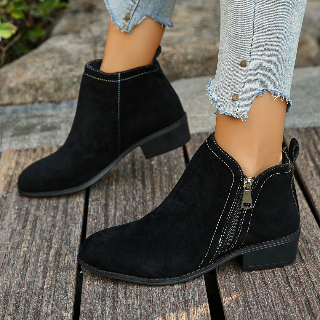 Damen elegante Ankle-Boots aus Velourslederimitat mit seitlichem Reißverschluss und niedrigem Blockabsatz Echo Archiv