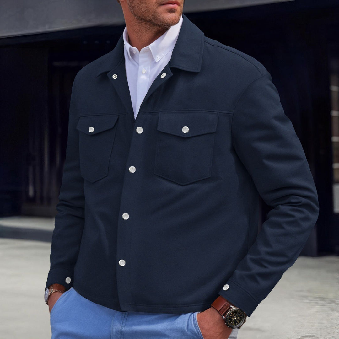 Herren modische Hemdjacke mit praktischen Brusttaschen und modernem Schnitt Echoarchiv