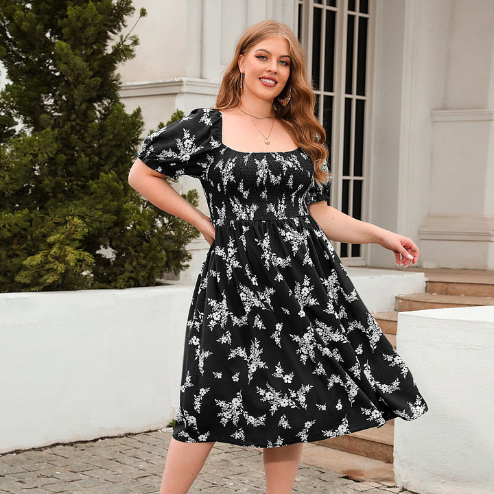 Damen Sommerliches Maxikleid mit romantischem Blumenmuster und Puffärmeln Echo Archiv