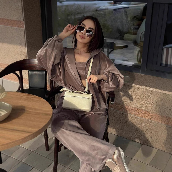 Damen Cropped Samt-Hoodie mit weitem Arm und High-Waist Jogginghose im Lounge-Set – Auréline